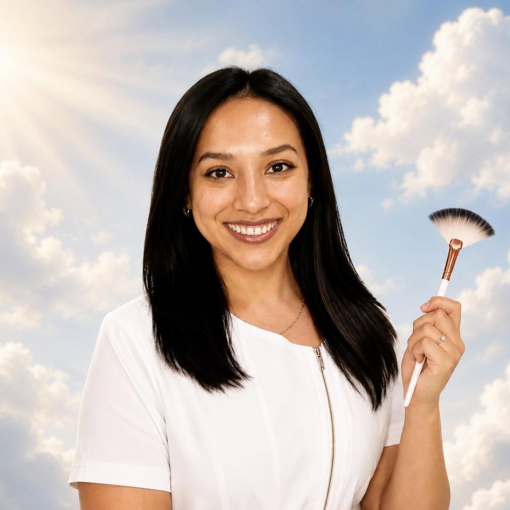 Elvia, licensed esthetician and owner of Sueños Del Cíelo Spa